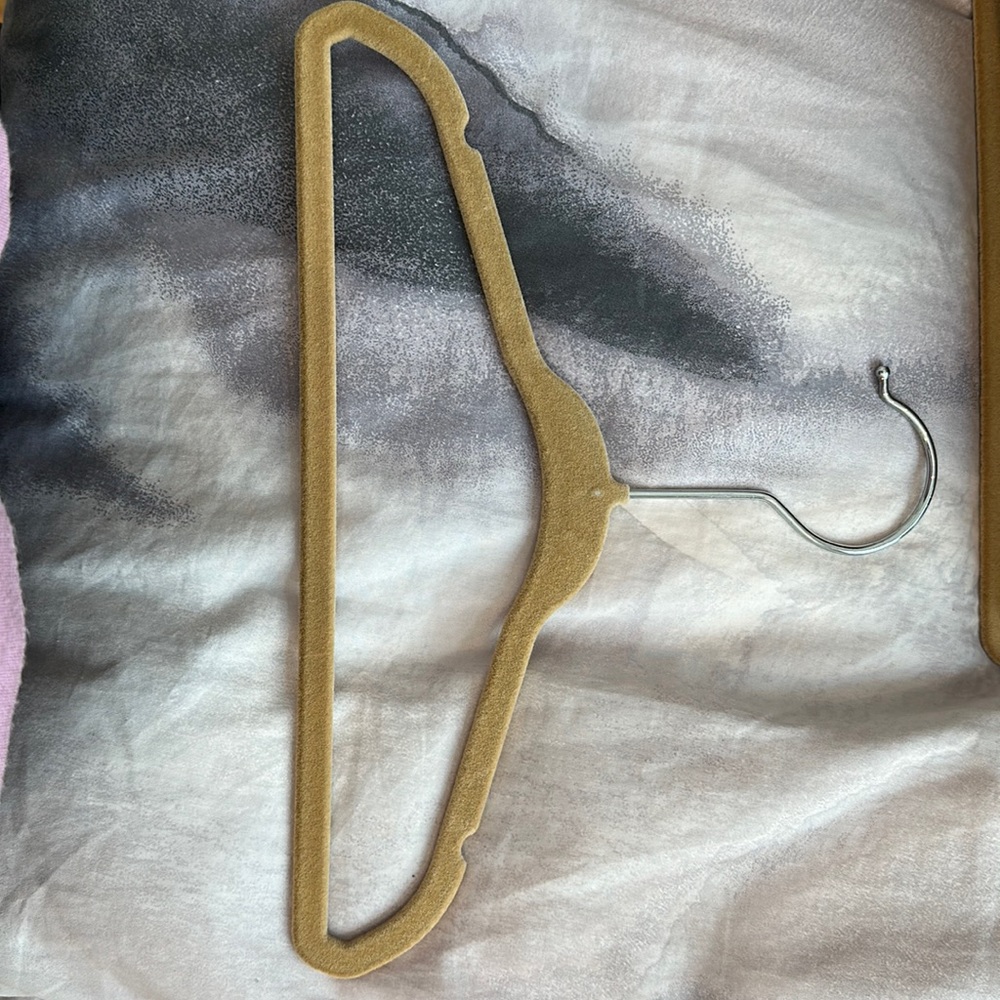 Slim velvet nonslip baby hangers